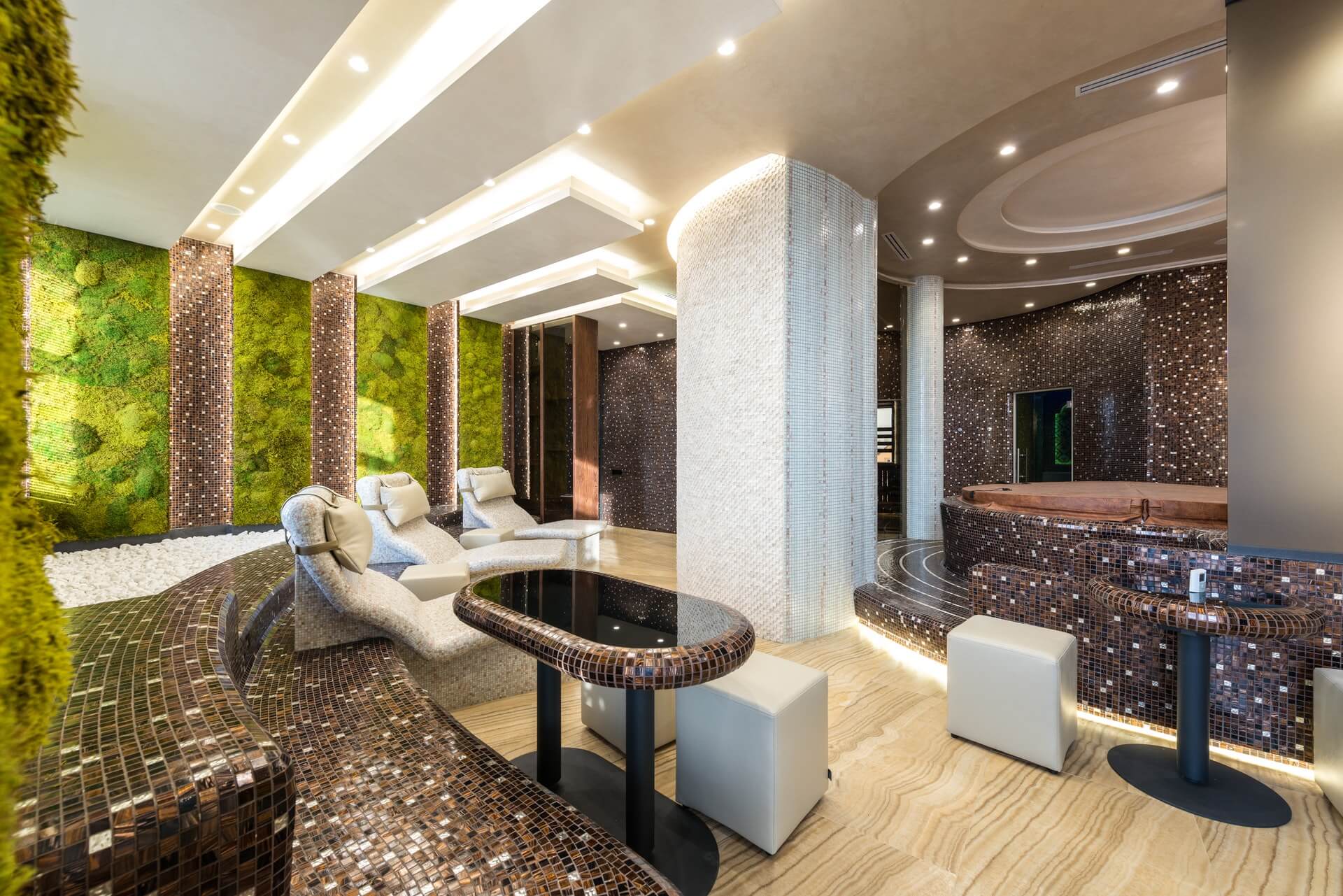 AURA - Wellness Resort